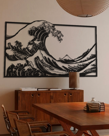 Cuadro de silueta en madera de La Gran Ola de Hokusai decorando un salón con estilo japonés minimalista